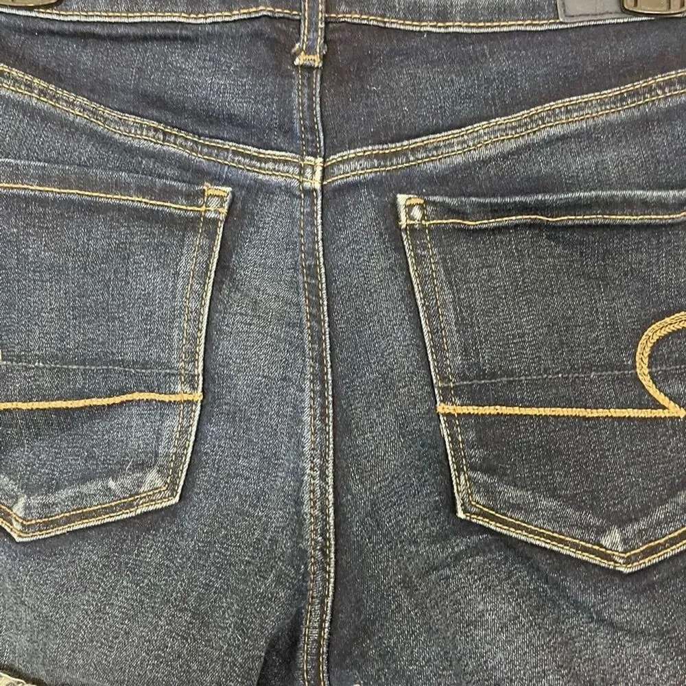 AMERICAN EAGLE SUPER HI RISE SHORTIE Raw Hem Cut Offs Dark Distressed Shorts 4